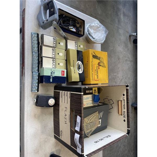 VINTAGE NEW OLD STOCK KODAK FLASH AND ASSORTED NEW OLD STOCK FLASH BULBS