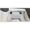 Image 3 : PS5 WHITE DUALSENSE WIRELESS CONTROLLER - TESTED WORKING, RETAIL $94