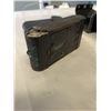 Image 4 : VINTAGE KODAK NO. 127 AND INSTAMATIC 100 CAMERAS