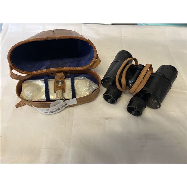 VINTAGE DMC BINOCULARS 7X35 WITH LEATHER CASE
