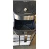 Image 2 : INSTANT POT VORTEX PLUS 6QT AIR FRYER - TESTED WORKING, RETAIL $224