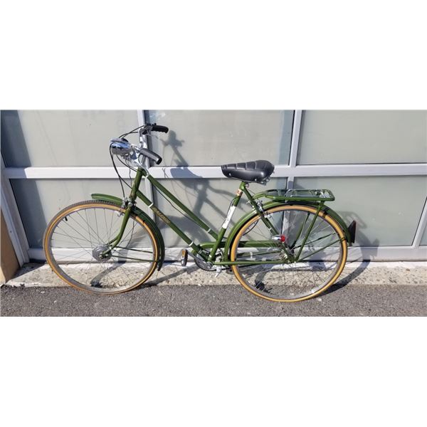VINTAGE RALIEGH SUPERBE LADIES BIKE, GOOD CONDITION