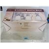 Image 5 : 3 LIGHT BATH BAR LIGHT FIXTURE