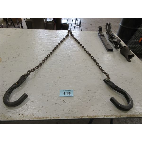 3' TOW CHAIN C/W HOOKS