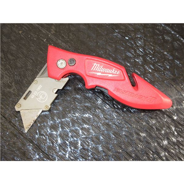 MILWAUKEE FOLDING BOX CUTTER