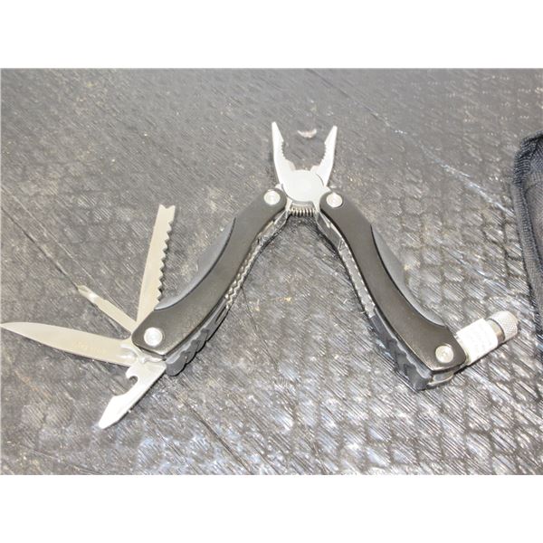 MULTI TOOL & CASE