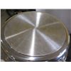 Image 4 : STAINLESS STEEL POT & LID (APPROX. 10.5"D)