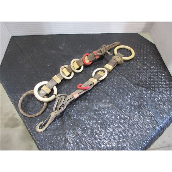 SET OF TWO SPREADERS