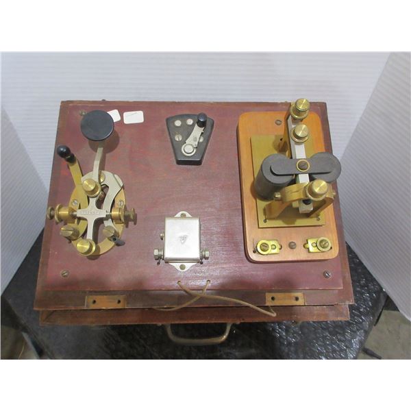 ANTIQUE:  TELEGRAPH MACHINE WITH 2 BATTERIES