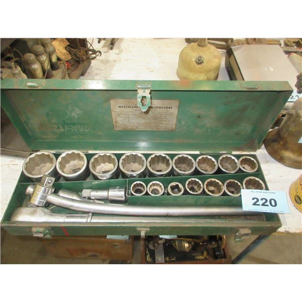 WESTWARD 3/4" SOCKET SET, RATCHET, 2 EXTENSIONS, STRONG BARS