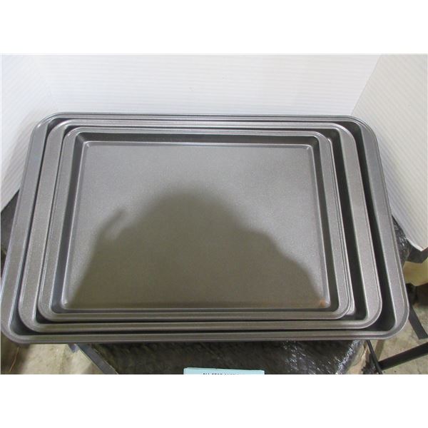 3 - NON-STICK COOKIE SHEETS