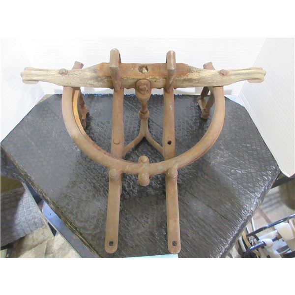 COLLECTABLE:  BUGGY PULLEY???