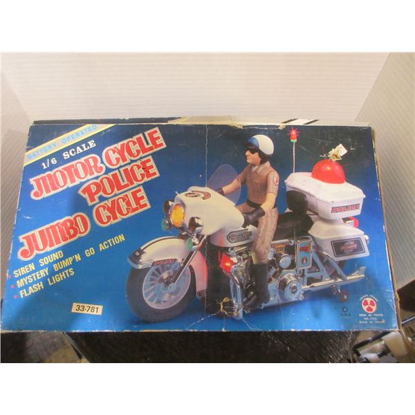 COLLECTABLE:  BATTERY OPERATED MOTORCYCLE (JUNIOR 1/6 SIZE) IN ORIGINAL BOX