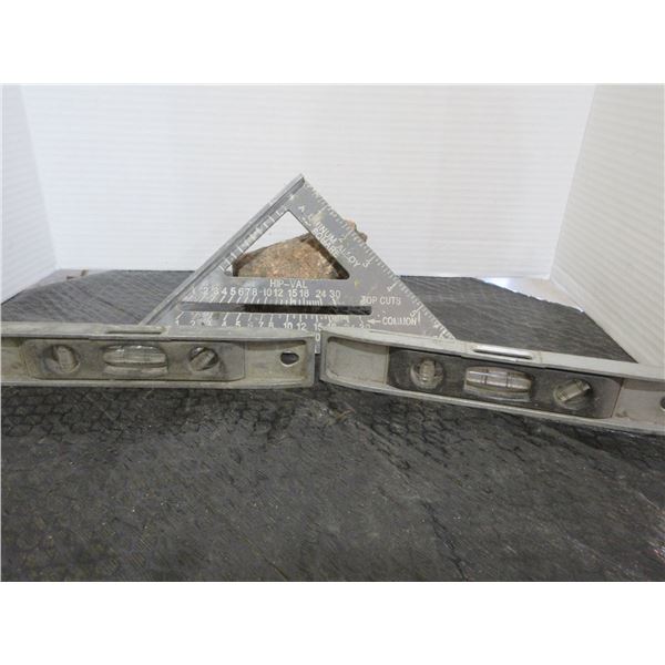 ALUMINUM SQUARE & 2 - 9" LEVELS