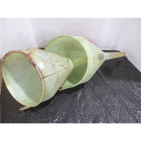 2 - PLASTIC FUNNELS