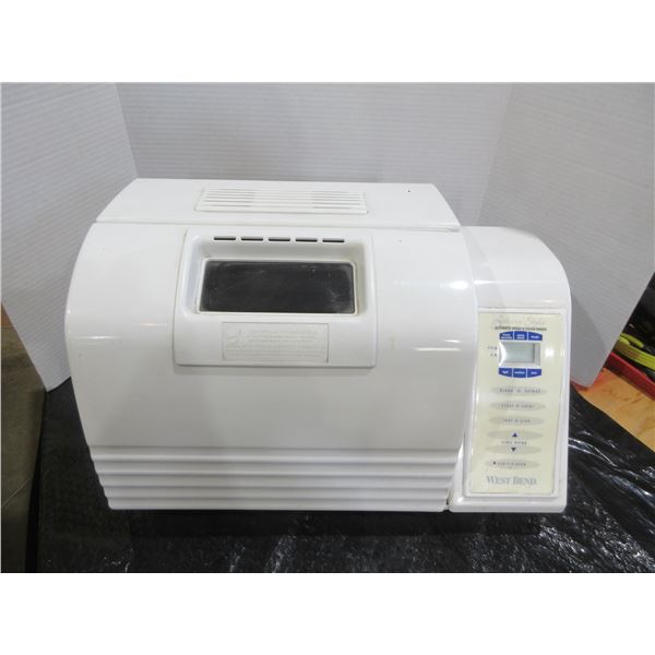 WESTBEND BREAD & DOUGH MAKER (1 1/2 & 2 LBS) (2 PADDLES)
