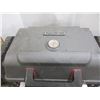 Image 2 : CHAR-BROIL PORTABLE PROPANE BBQ