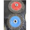Image 2 : 5 PIECES - STEEL ROOFING BLADE, 7 1/4" CHISSEL TOOTH BLADE, DIAMOND BLADE & 2 WIRE WHEELS