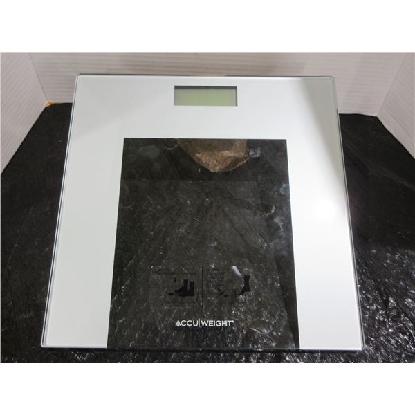 ACCUWEIGHT DIGITAL BATHROOM SCALE