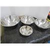 Image 1 : 4 PIECE STAINLESS STEEL BOWL SET