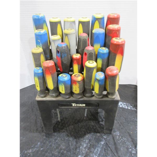 25 PIECE SCREWDRIVER SET & STAND