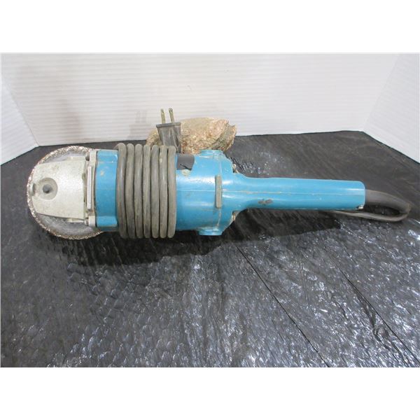 MAKITA 4.5" ANGLE GRINDER