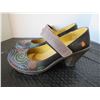 Image 2 : ART SHOES (SIZE 8) (3" HEEL)