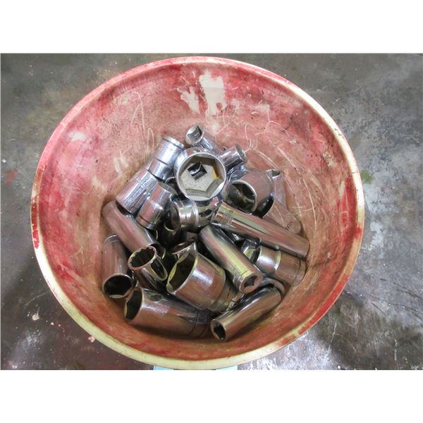 PAIL C/W 1/2", 3/8" & 1/4" ASSORTED DEEP & SHALLOW SOCKETS (APPROX 50)