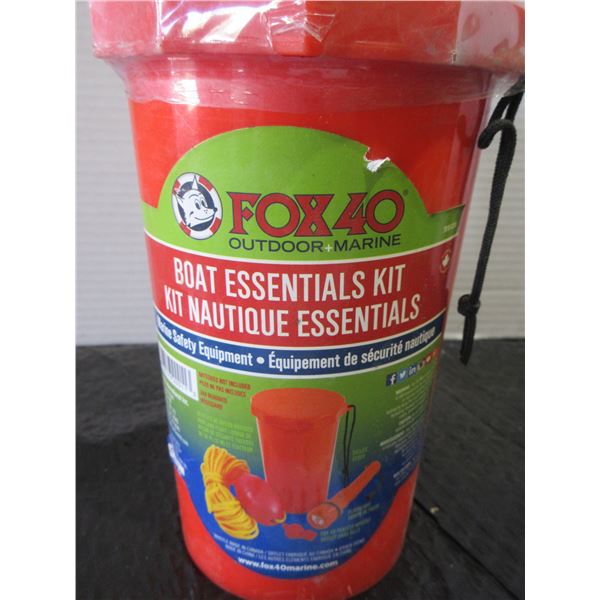 NEW:  FOX 40 BOAT ESSENTIALS KIT