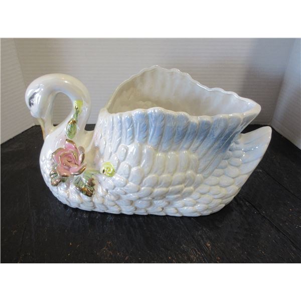 CERAMIC SWAN PLANTER (APPROX. 7"H)