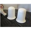 Image 3 : 2 SETS OF SALT & PEPPER SHAKERS, DONKEY PLANTER