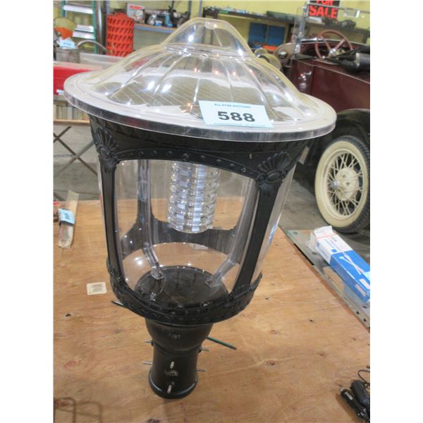 OUTDOOR SOLAR LIGHT (29"H X 18"D)