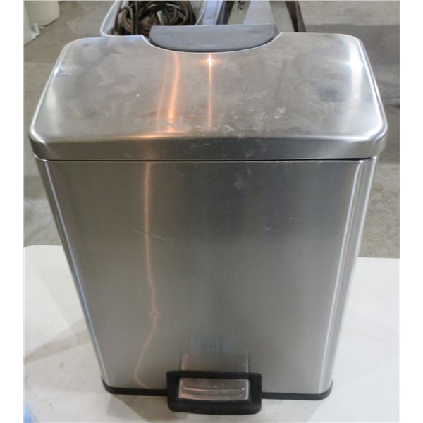 STAINLESS STEEL STEP GARBAGE CAN (APPROX. 21"H X 16"W)