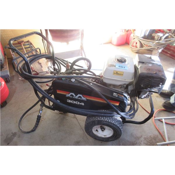 HONDA 11 HP PRESSURE WASHER (RUNNING) C/W APPROX. 50' HOSE