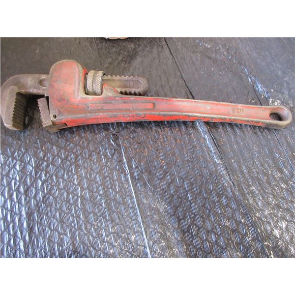 14" PIPE WRENCH