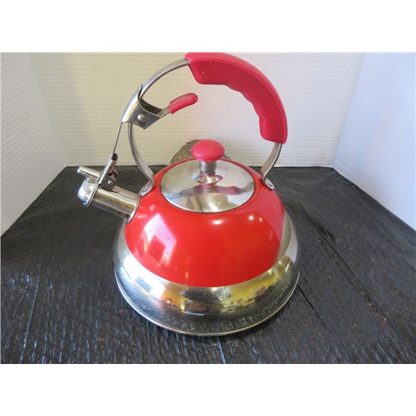 RED 2.5 LITRE KETTLE