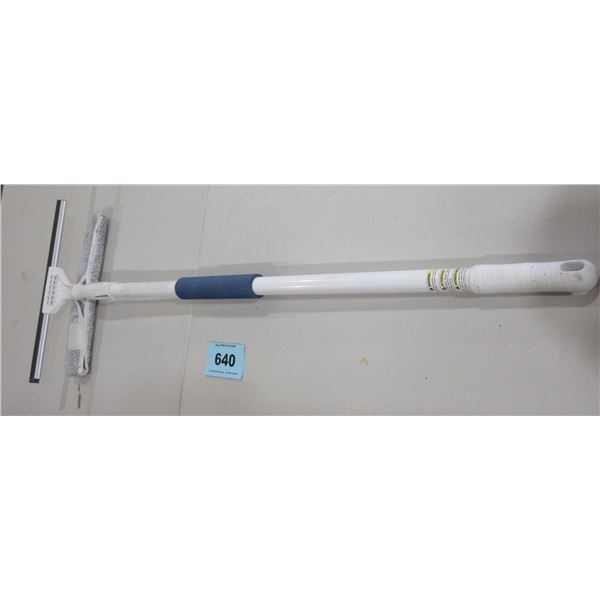 WINDOW WASHER & SQUEEGEE