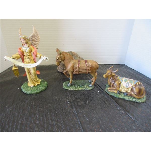 ANGEL OF REJOICE, SEATED BULL & DEVOTED DONKEY THOMAS KNKADE ORNAMENTS C/W CERTIFICATE