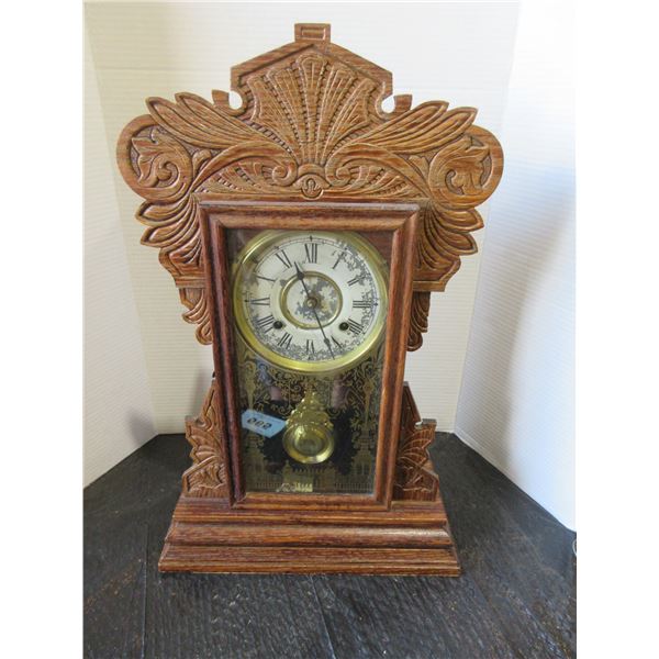 COLLECTABLE:  GINGERBREAD CLOCK C/W KEY