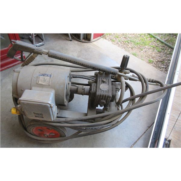 PRESSURE WASHER