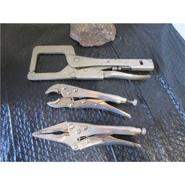 2 - VISE GRIP LEVER BAR