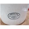 Image 2 : ANTIQUE:  MEDALTA 3 GALLON CROCK