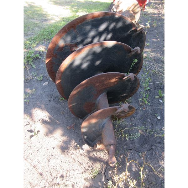 SPIRAL WOOD TREE SPADE AUGER (32" W X 44"H)