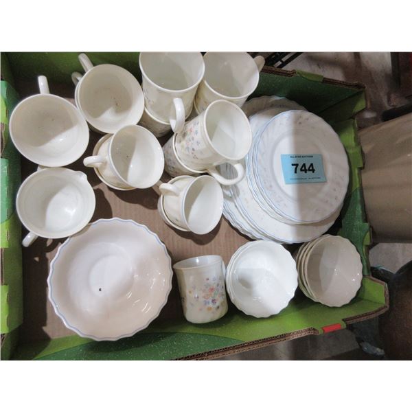 DINNERWARE SET (ARCOPAL - FRANCE) (FLORAL)