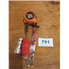 Image 4 : HUSKY 25' TAPE MEASURE, 2 BRUSHES, NAIL PULLER