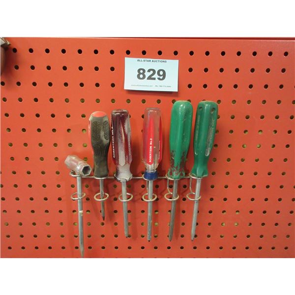 5 - SCREWDRIVERS & HOLDER (SQUARE)