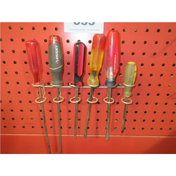 6 - FLAT HEAD SCREWDRIVERS 