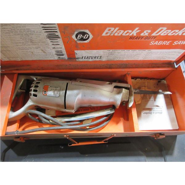 BLACK & DECKER SABRE SAW IN CASE