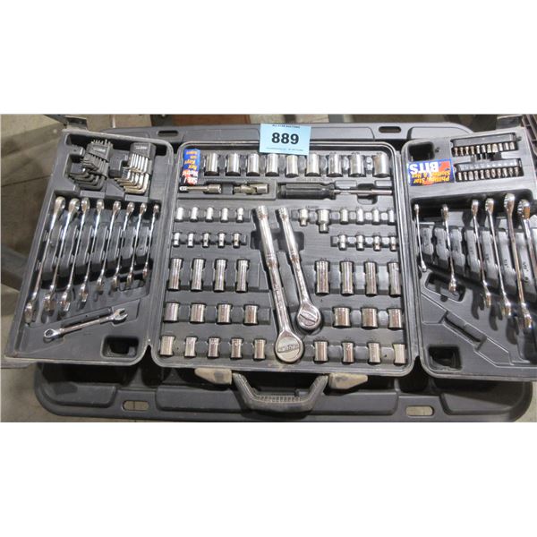 PERFORMANCE TOOL 125 PIECE TOOL SET IN CASE (MISSING 2 RATCHETS)