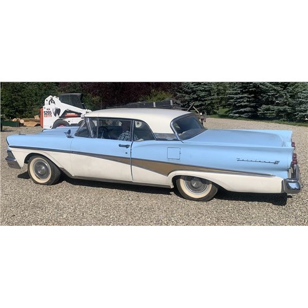 1958 FORD FAIRLANE SKYLINER C/W RETRACTABLE HARD TOP